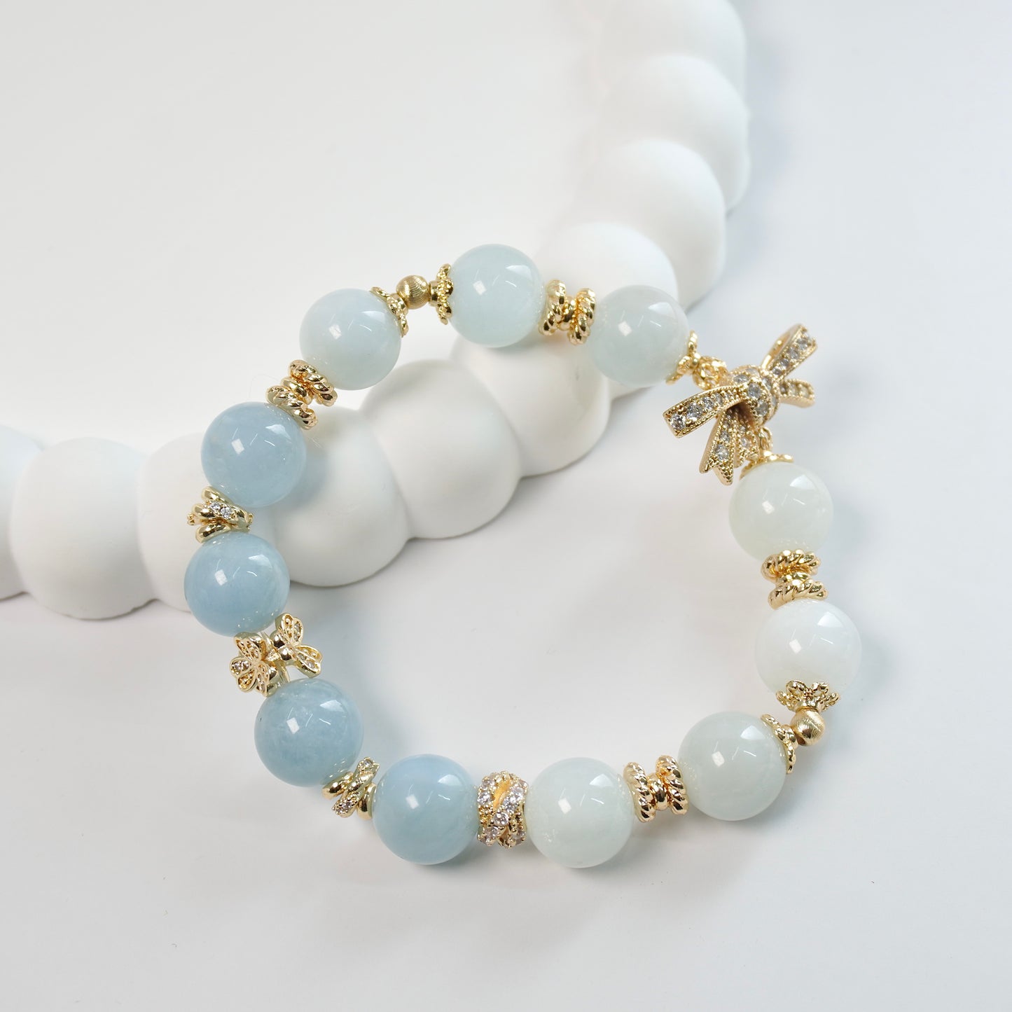 Calmness, Balance and Communication | Ombre Aquamarine Crystal Bracelet