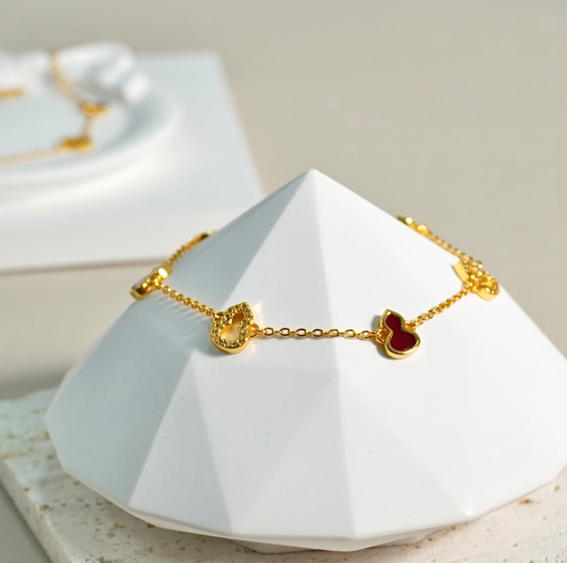 Red Agate Hulu Bracelet | Luck, Wealth and Protection