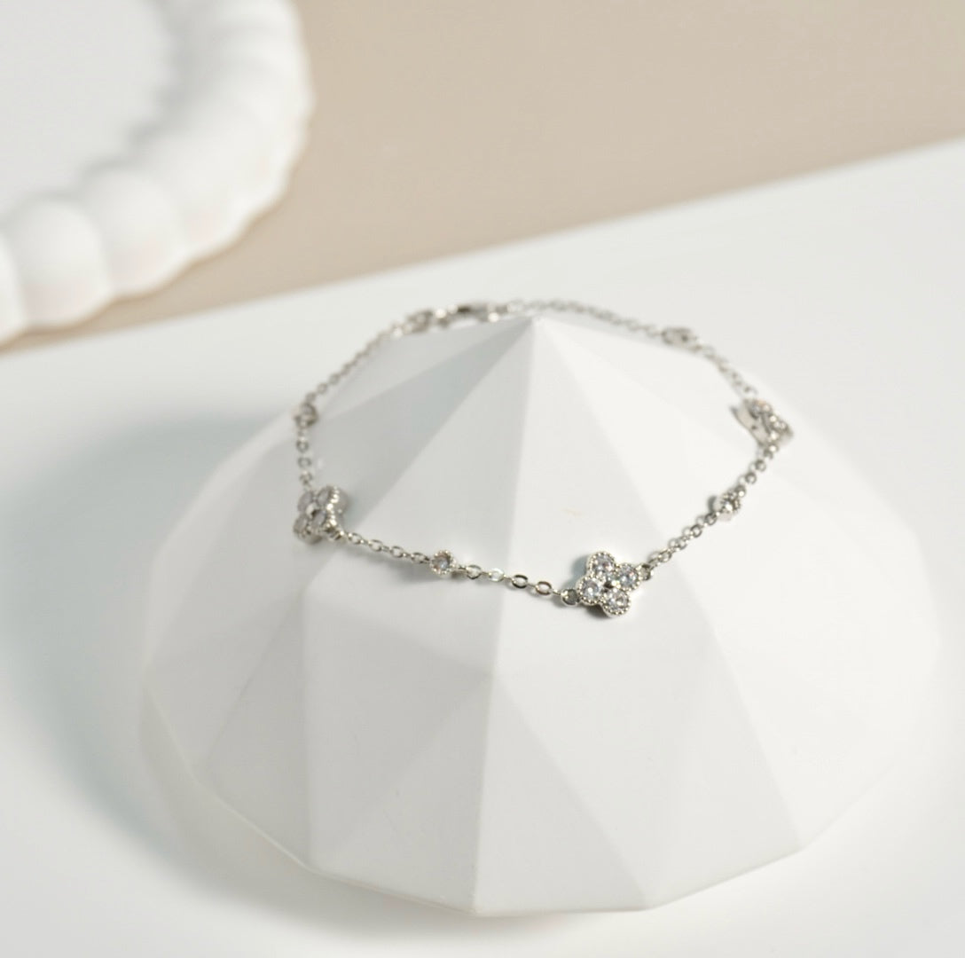 Stainless Steel Four Leaf Clover Bracelet