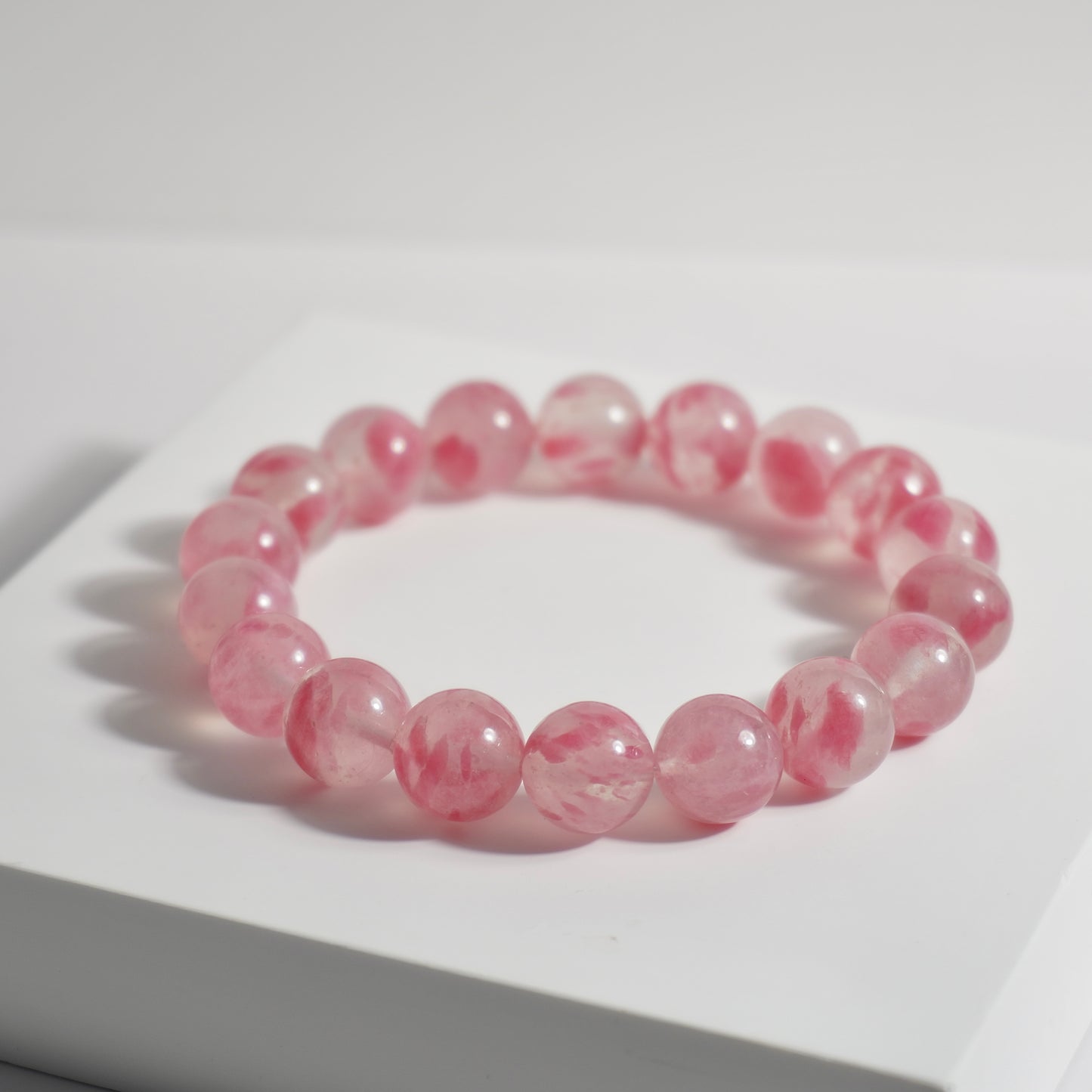 [ Actual item ] Sakura Rain Rhodonite Crystal Bracelet