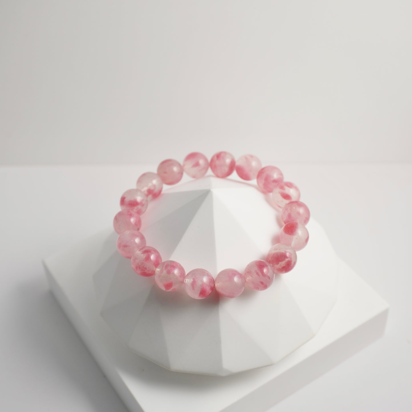 [ Actual item ] Sakura Rain Rhodonite Crystal Bracelet