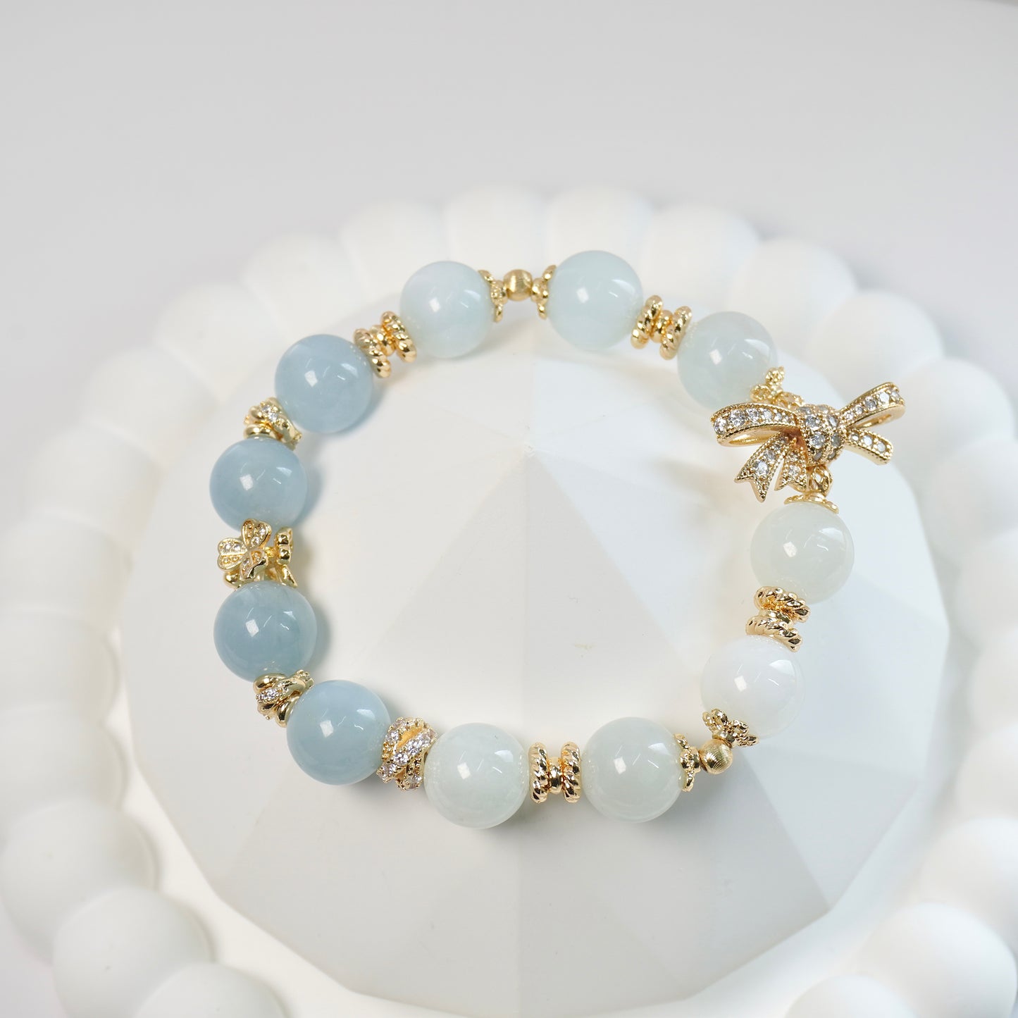 Calmness, Balance and Communication | Ombre Aquamarine Crystal Bracelet