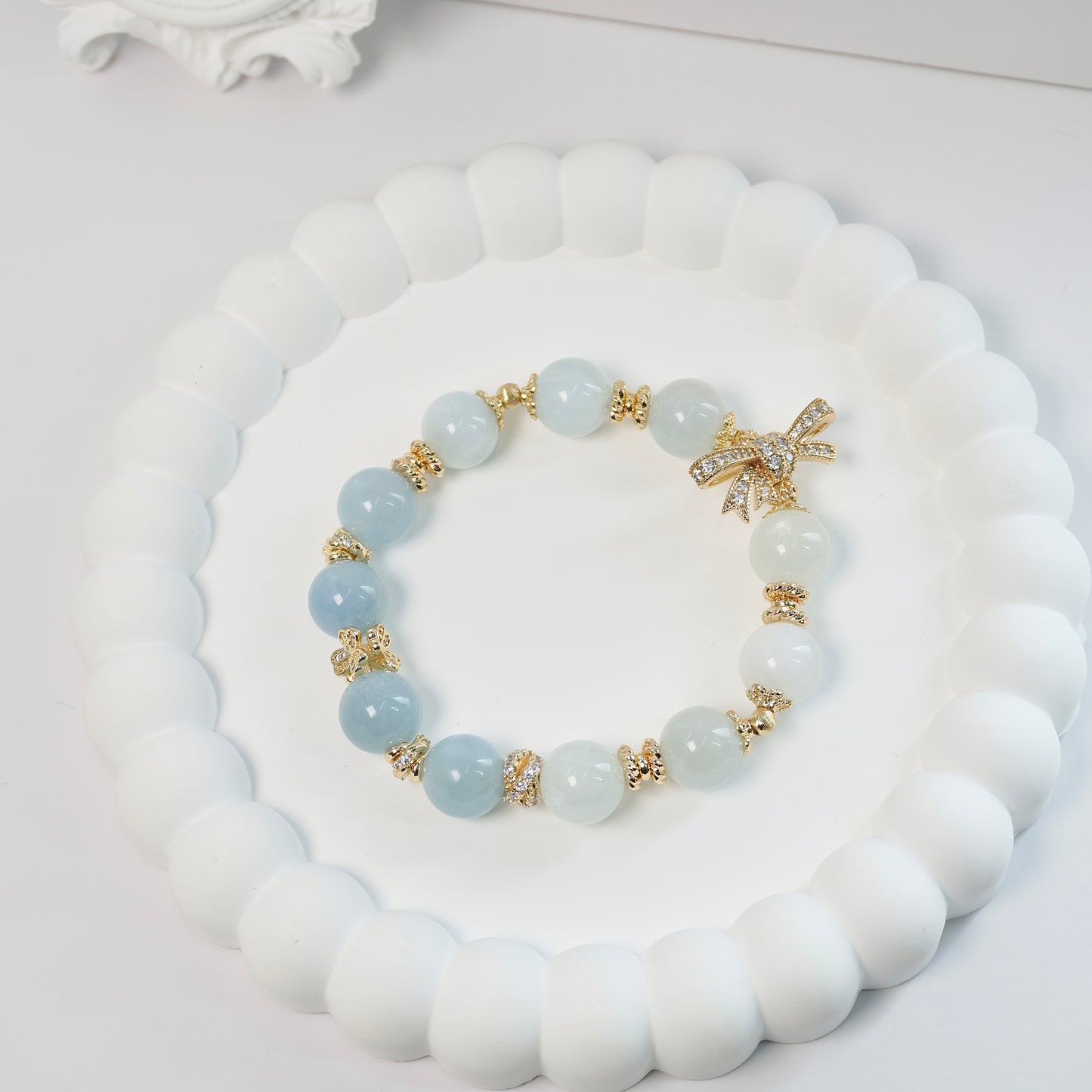Calmness, Balance and Communication | Ombre Aquamarine Crystal Bracelet