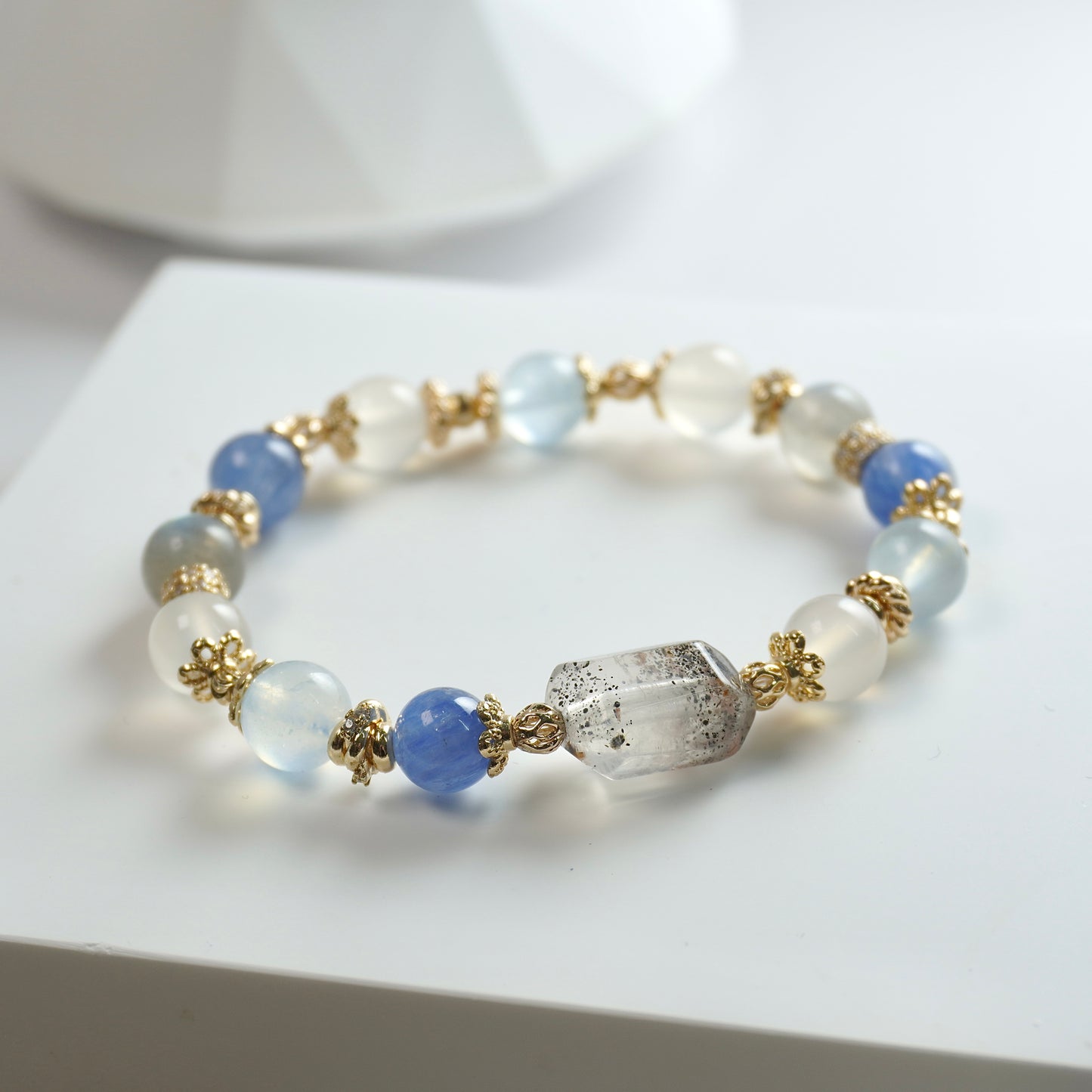 Clarity, Courage & Inner Balance | Venom Super 7, Kyanite, Aquamarine, White Agate & Labradorite Crystal Bracelet